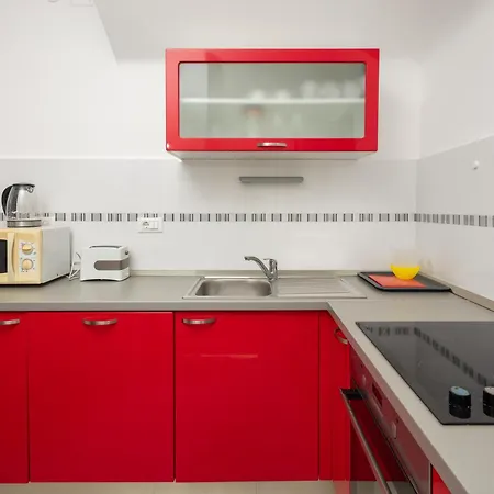 Top Spot Apartment Split